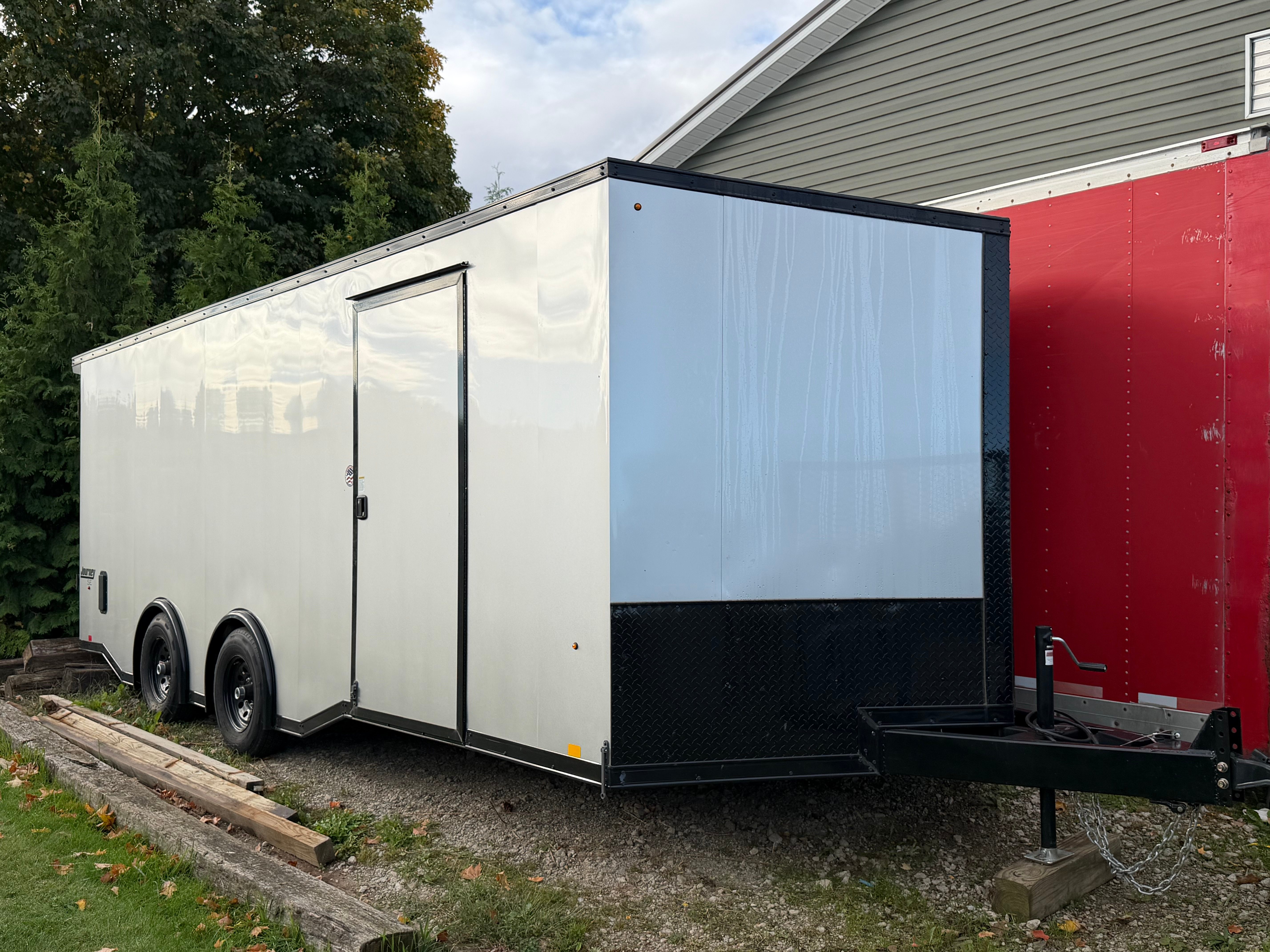 20ft Enclosed Car Trailer for rent in Erie PA - Car Trailer with 7,000 lbs capacity - Nick's Trailer Rentals